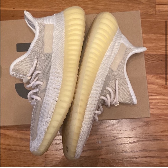 Yeezy Boost 350 - Barely Worn - Picture 6 of 7
